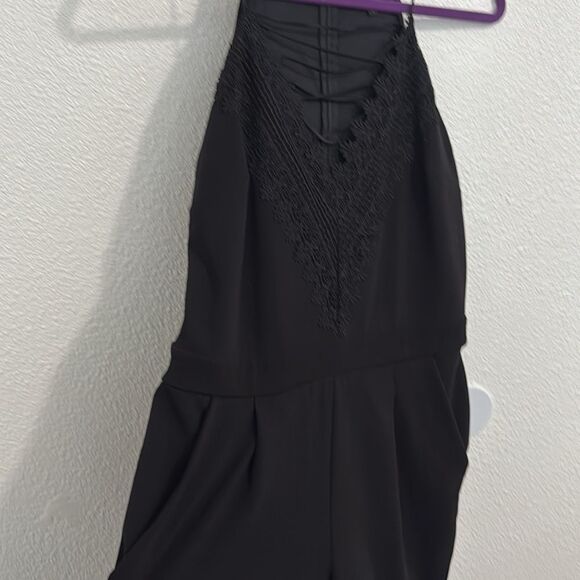 Express- black cropped lace-up lace romper- Size large - Picture 10 of 10